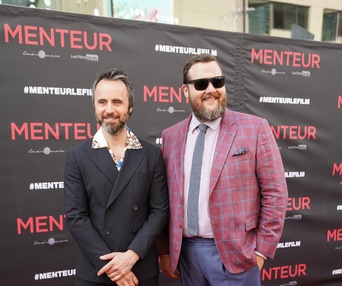 Sur le tapis rouge du film Menteur