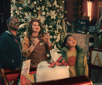 Une scène du film Candy Cane Lane