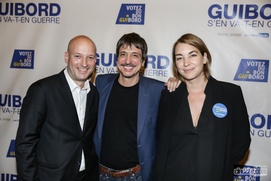 Sur le tapis rouge de Guibord s'en va-t-en guerre Sur le tapis rouge de Guibord s'en va-t-en guerre