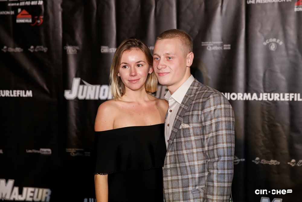 Sur le tapis rouge du film Junior majeur