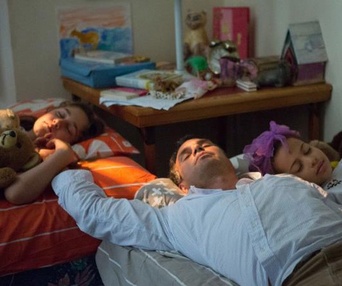 Une scène du film Infinitely Polar Bear