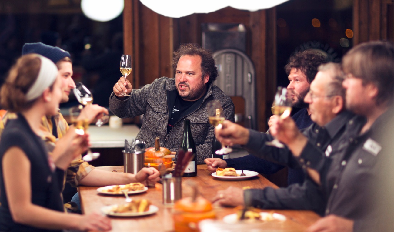 Le chef de retour à la cabane