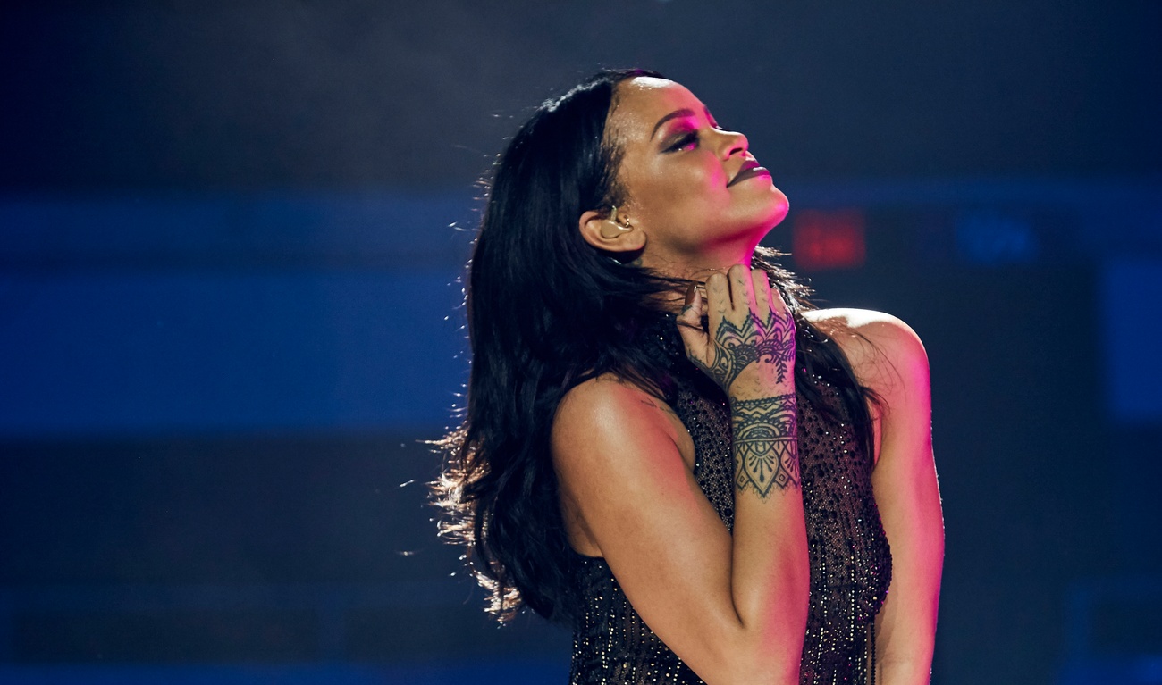 Une photo de Rihanna jugée inappropriée divise le web