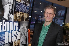 Sur le tapis rouge de L'empire Bossé