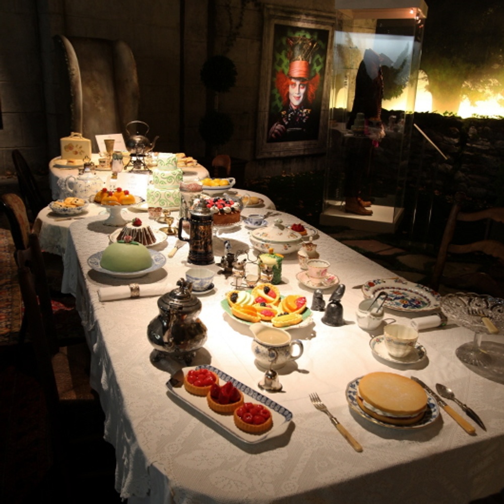 Alice in Wonderland : The Touring Exhibition