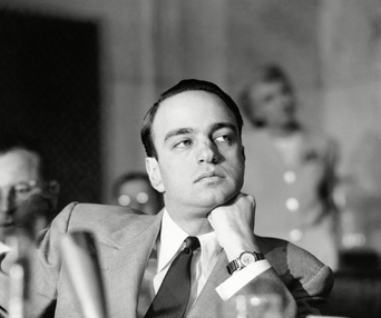 Une scène du film Where's My Roy Cohn?