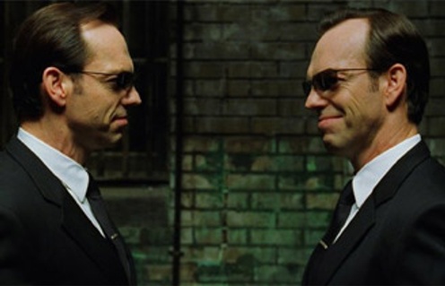 Hugo Weaving dans le film The Matrix Reloaded