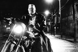 Une scène du film Sin City: A Dame to Kill For Une scène du film Sin City: A Dame to Kill For