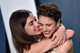Sur le tapis rouge du party Vanity Fair des Oscars 2020