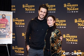 Sur le tapis rouge du film Les Barbares de La Malbaie