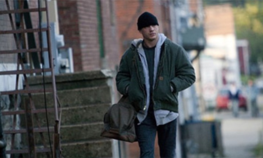 Tom Hardy rejoint The Outsider