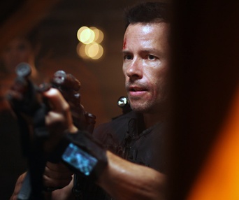 Une scène du film Lockout