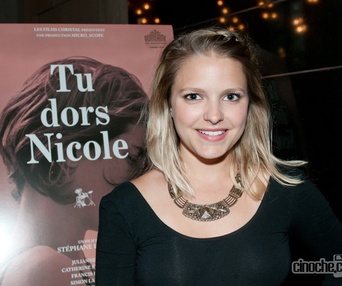Sur le tapis rouge de Tu dors Nicole