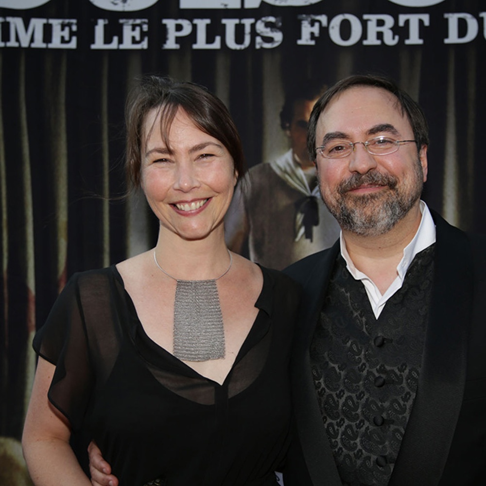 Sur le tapis rouge de Louis Cyr : L'homme le plus fort du monde