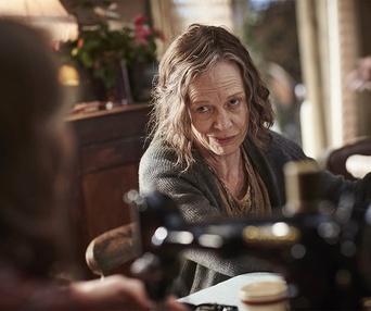 Une scène du film The Dressmaker