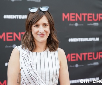 Sur le tapis rouge du film Menteur