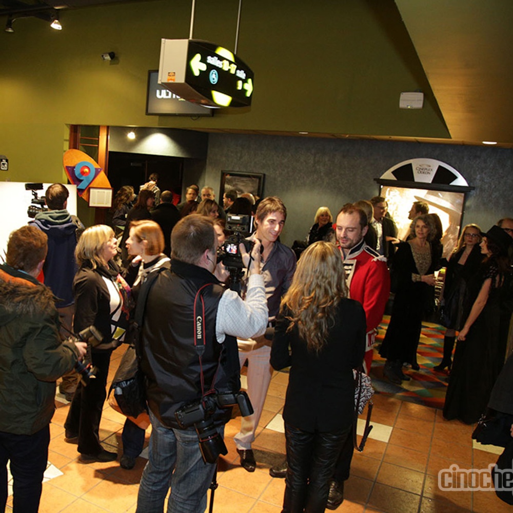 Sur le tapis rouge de Rouge sang
