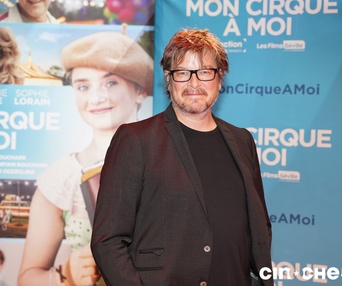Sur le tapis rouge du film Mon cirque à moi