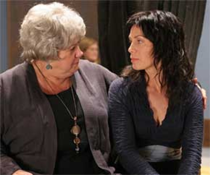 Ginette Reno et Céline Bonnier dans Le sercret de ma mère
