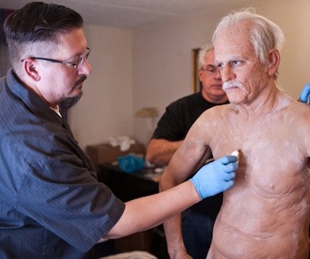 Sur le plateau du film Jackass Presents: Bad Grandpa