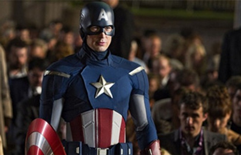 Chris Evans incarne Captain America dans The Avengers