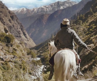 Affiche du film Kalo Pothi, un village au Népal