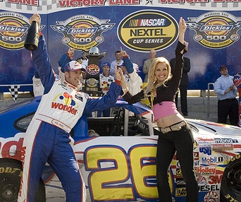 Scène du film Les nuits de Talladega : La ballade de Ricky Bobby