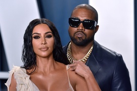 Sur le tapis rouge du party Vanity Fair des Oscars 2020