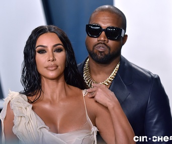 Sur le tapis rouge du party Vanity Fair des Oscars 2020