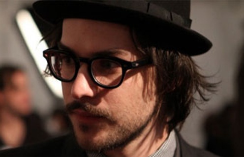 Marc-André Grondin sur le tapis rouge de la cérémonie des Jutras 2010