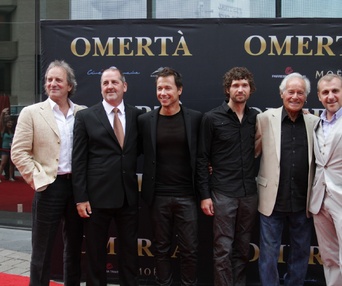 Sur le tapis rouge d'Omertà