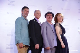 Sur le tapis rouge du Gala Québec Cinéma 2018 Sur le tapis rouge du Gala Québec Cinéma 2018