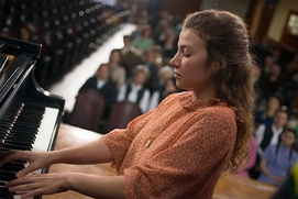 Une scène du film La passion d'Augustine Une scène du film La passion d'Augustine