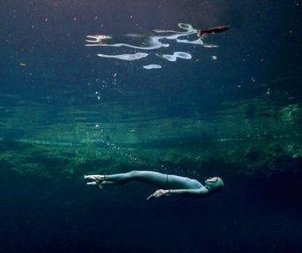 Une scène du film The Deepest Breath