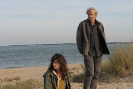 Une scène du film Bienvenue parmi nous Une scène du film Bienvenue parmi nous