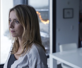 Une scène du film La chambre bleue
