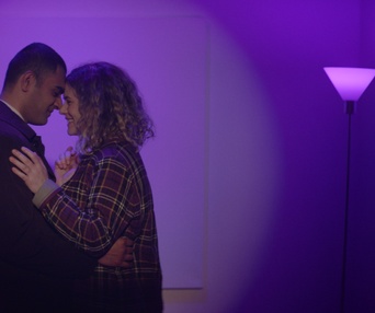 Une scène du film With Love and a Major Organ