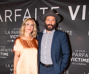 Sur le tapis rouge du film La parfaite victime