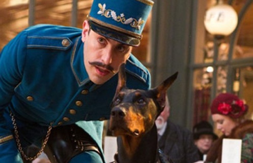 Sacha Baron Cohen dans le film Hugo