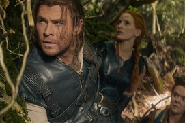 Une scène du film The Huntsman Winter's War Une scène du film The Huntsman Winter's War
