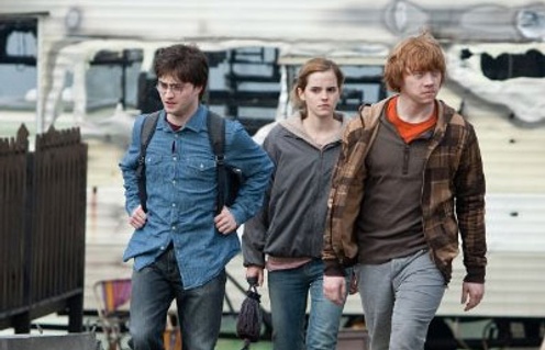 Rupert Grint, Daniel Radcliffe et Emma Watson dans le film Harry Potter and the Deathly Hallows: Part I