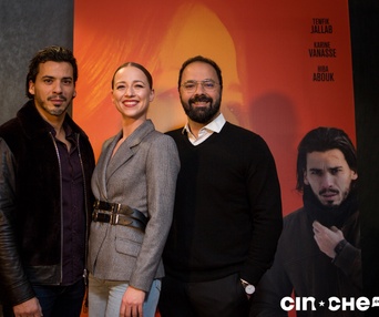 Sur le tapis rouge du film Malek