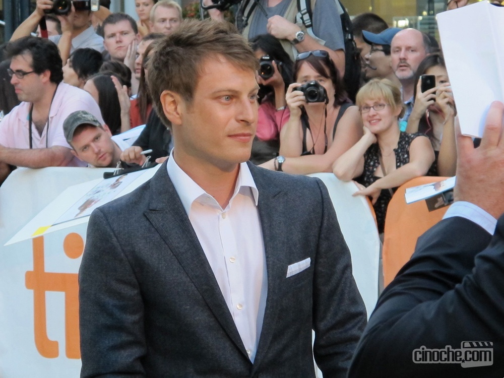 TIFF 2012 - Sur le tapis rouge de Looper