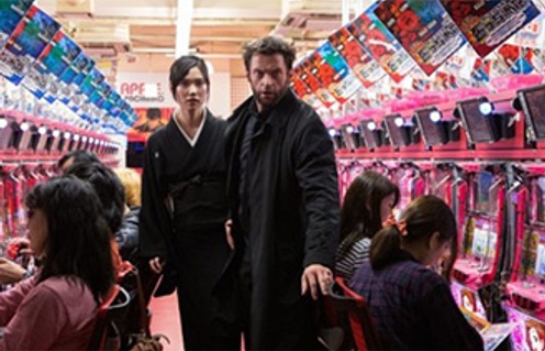 Hugh Jackman et Tao Okamoto dans The Wolverine
