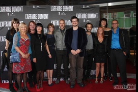 Sur le tapis rouge du film L'affaire Dumont