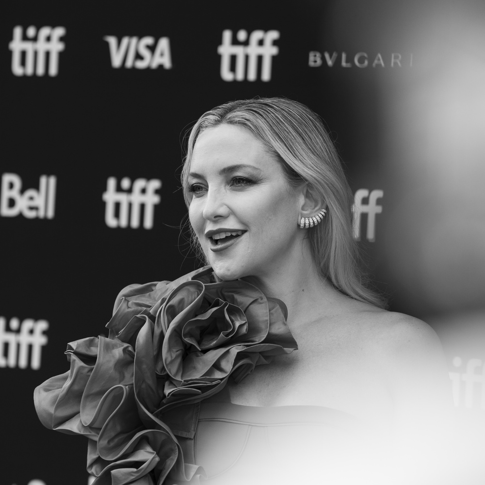 Sur le tapis rouge du film Glass Onion: A Knives Out Mystery
