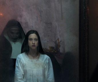 Une scène du film The Nun