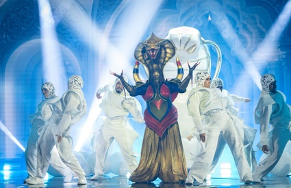 Diva Cobra dans <em>Chanteurs masqués</em>