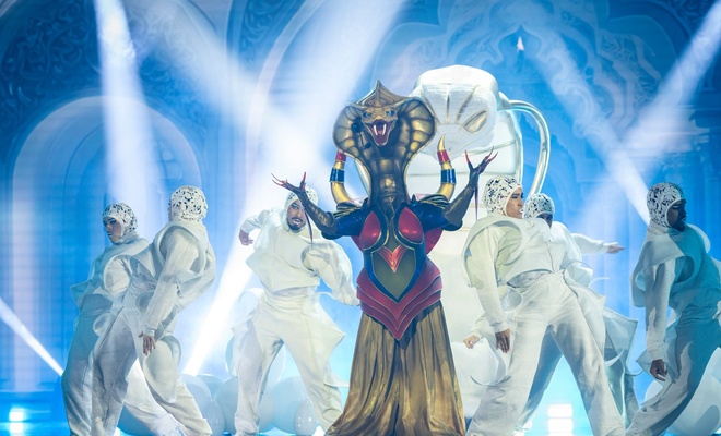 Diva Cobra dans <em>Chanteurs masqués</em>