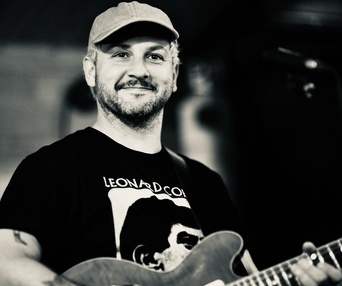 Max D Tremblay